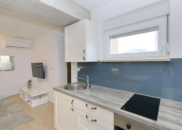 Jakov, No 1 Апартаменты Нин